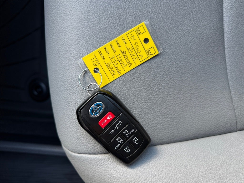 2025 Toyota SIENNA XLE AWD XLE 7 Passenger