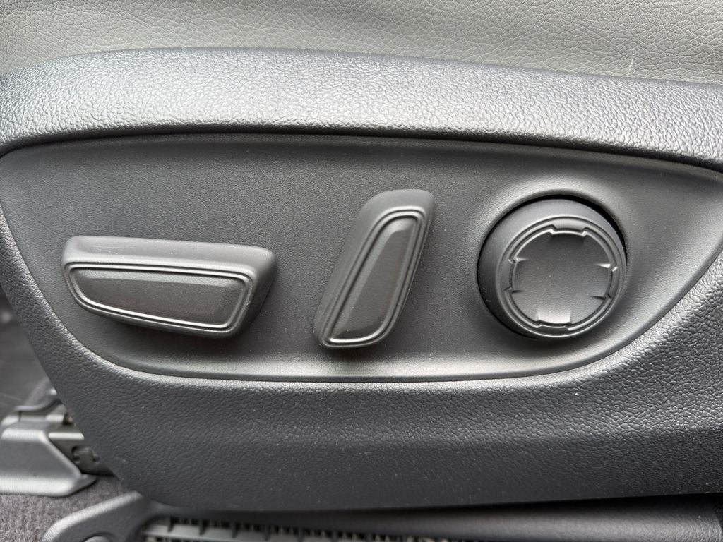 2023 Toyota SIENNA XLE AWD XLE 7 Passenger