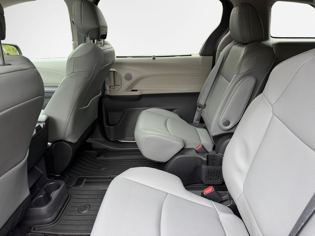 2023 Toyota SIENNA XLE AWD XLE 7 Passenger