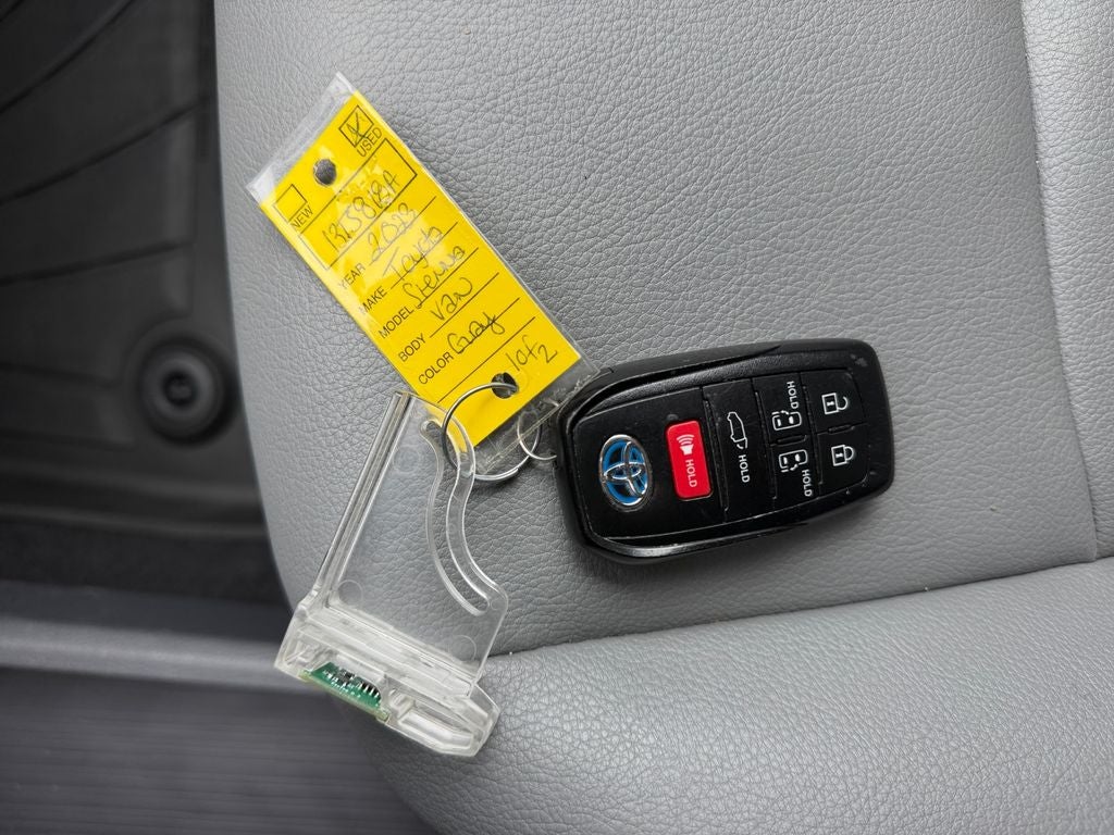 2023 Toyota SIENNA XLE AWD XLE 7 Passenger