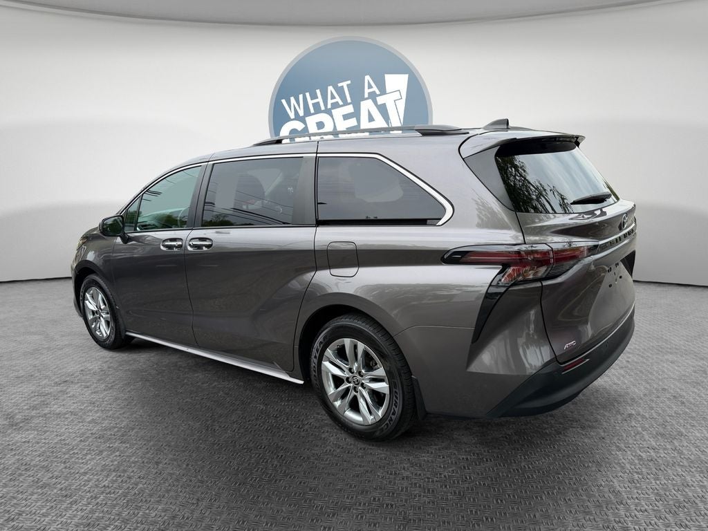 2023 Toyota SIENNA XLE AWD XLE 7 Passenger