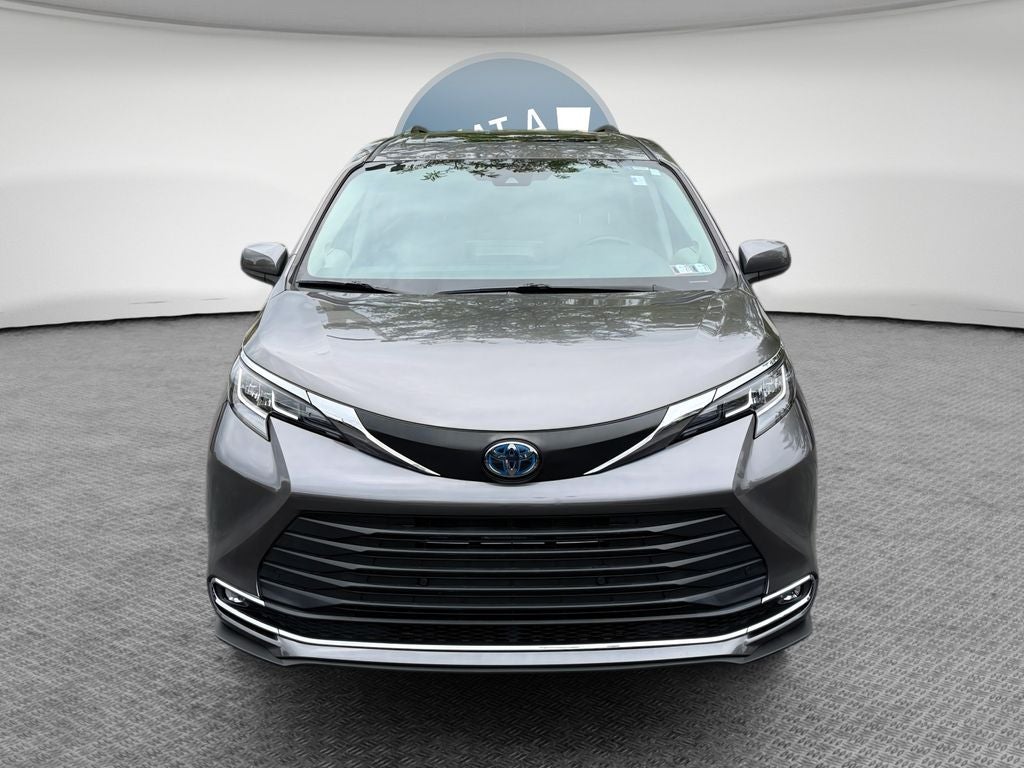 2023 Toyota SIENNA XLE AWD XLE 7 Passenger