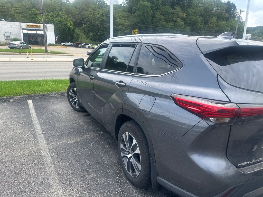 2023 Toyota Highlander Hybrid XLE