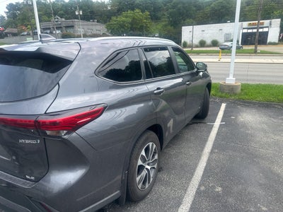 2023 Toyota Highlander Hybrid XLE