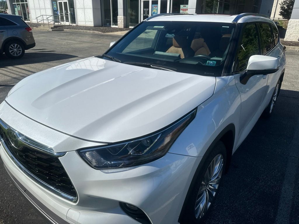 2023 Toyota Highlander Platinum