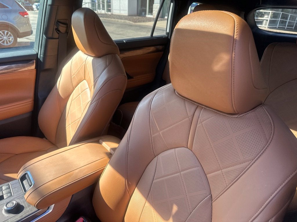 2023 Toyota Highlander Platinum