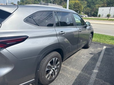 2025 Toyota Highlander XLE