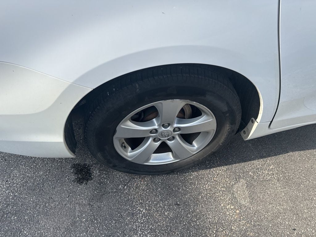 2017 Toyota Sienna LE 8 Passenger
