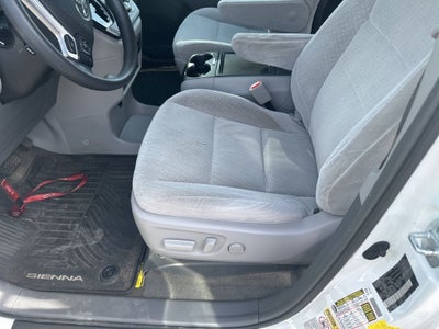 2017 Toyota Sienna LE 8 Passenger