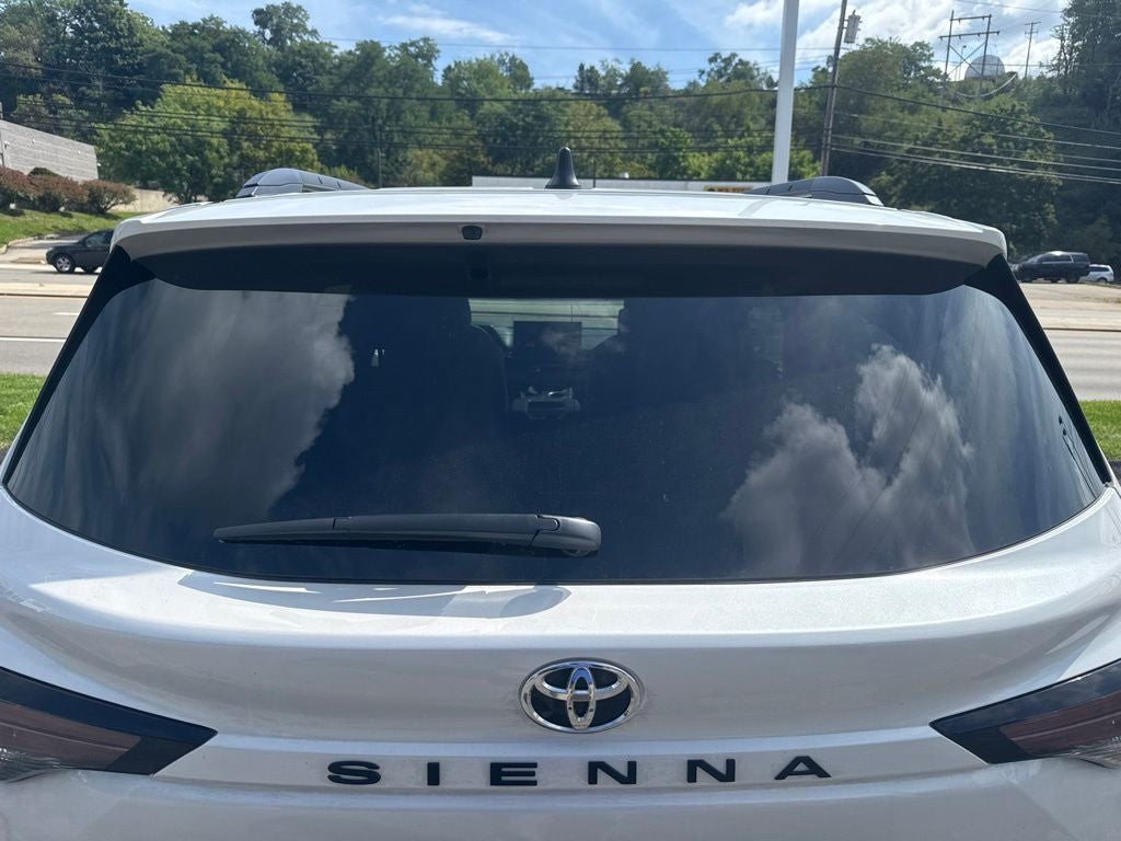 2026 Toyota Sienna XLE 7 Passenger