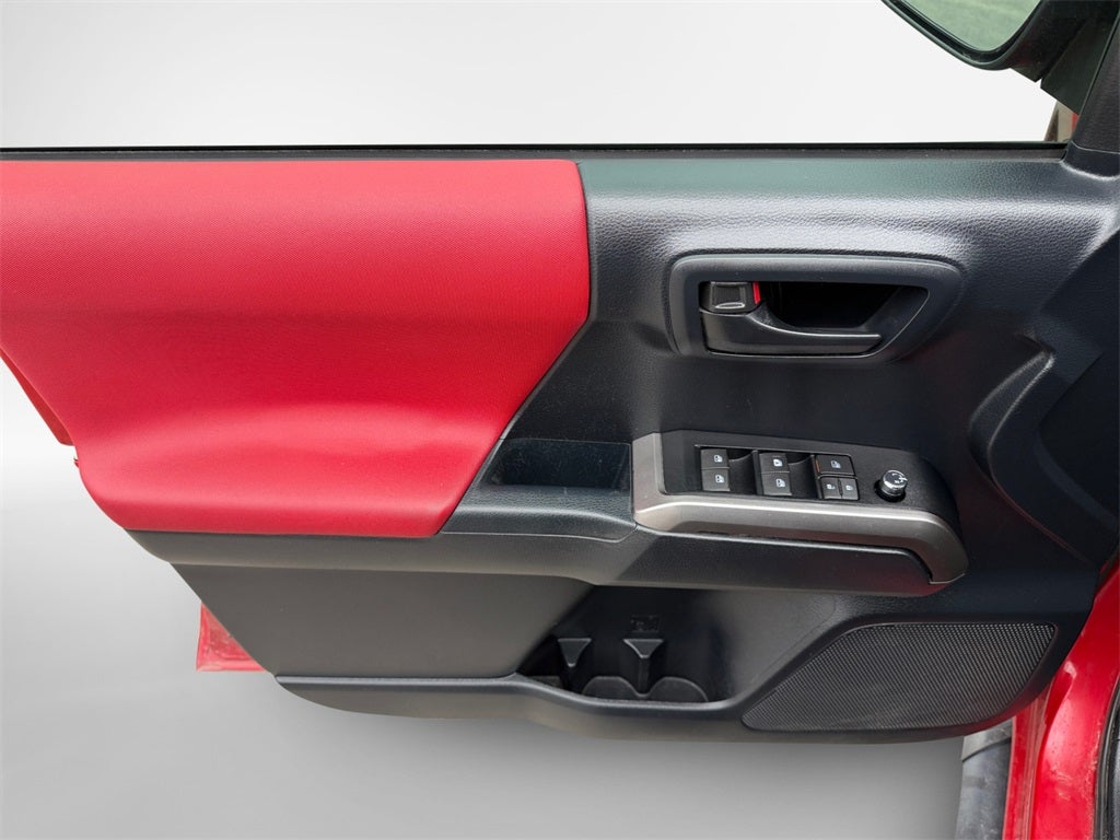 2018 Toyota TACOMA SR5 V6