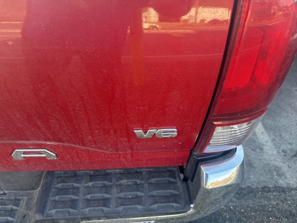 2018 Toyota TACOMA SR5 V6