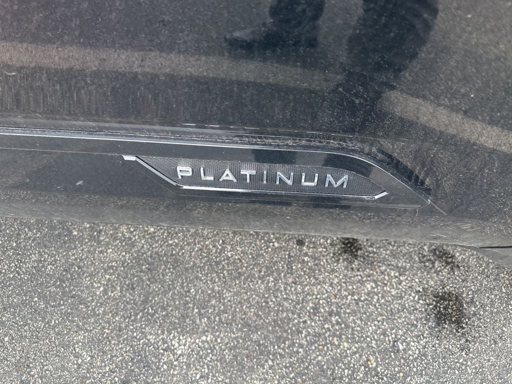 2023 Toyota TUNDRA 4X4 Platinum