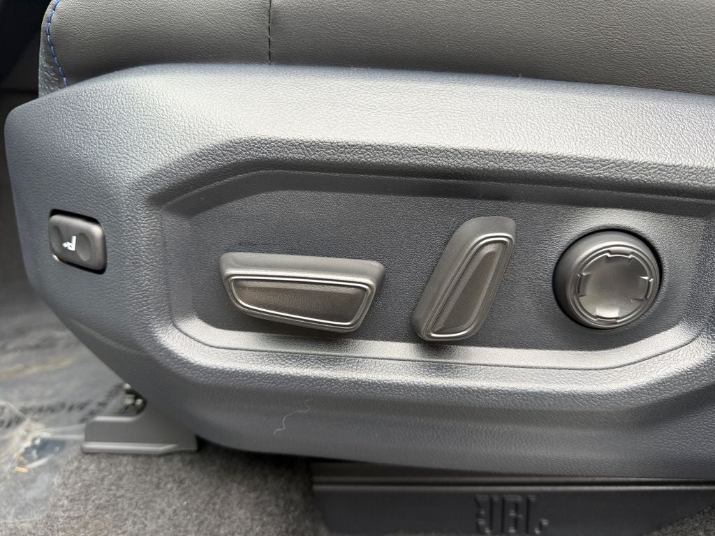 2026 Toyota Tundra Hybrid Platinum