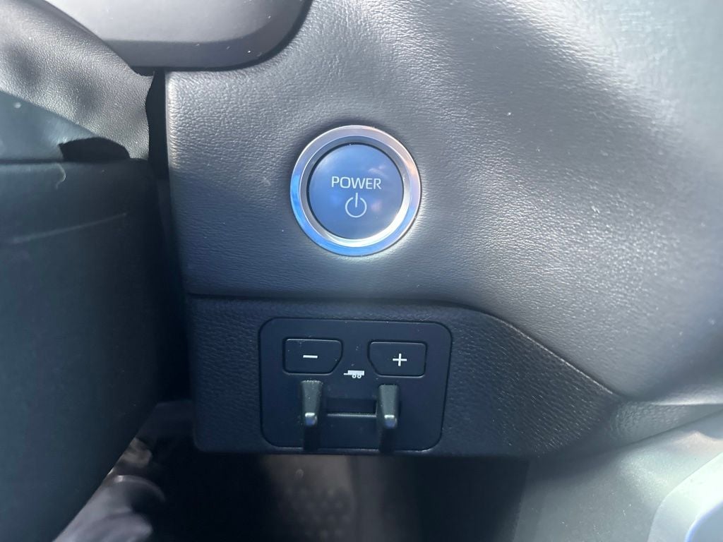 2023 Toyota Tundra Hybrid Platinum