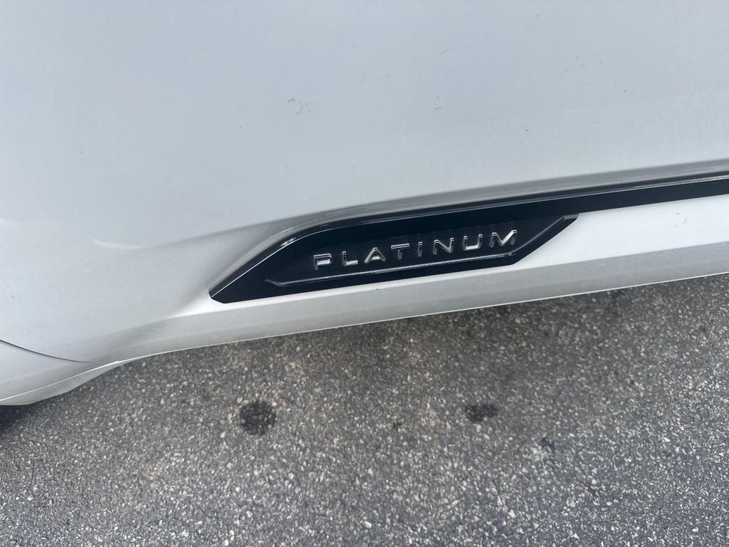 2023 Toyota Tundra Hybrid Platinum
