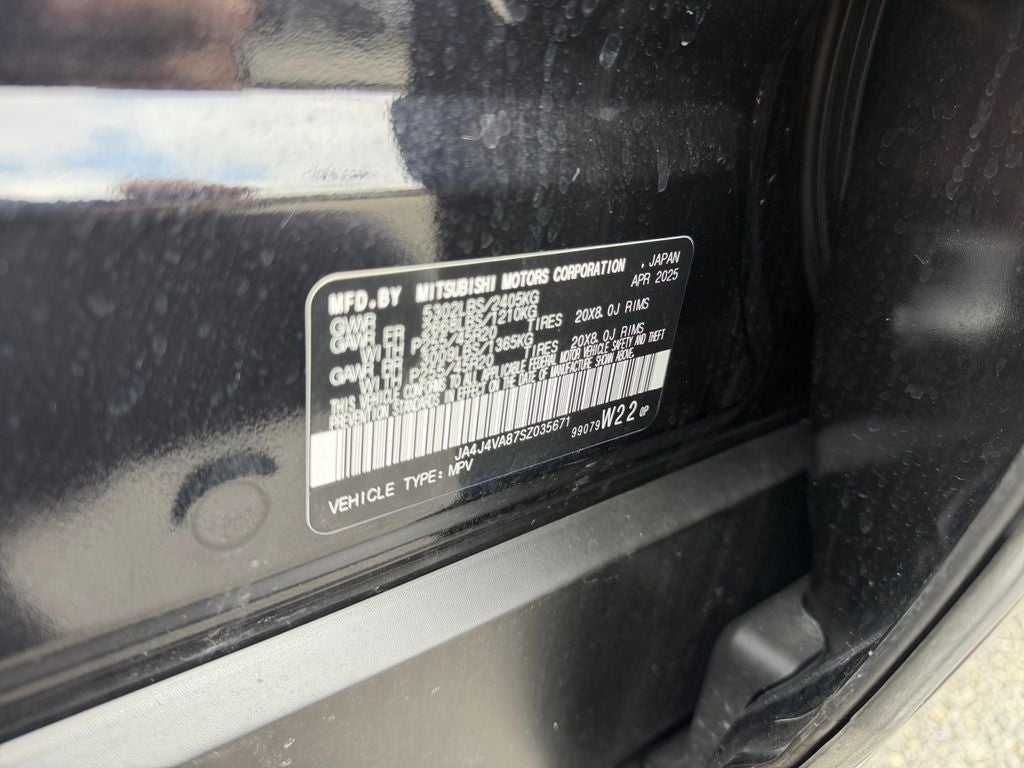 2025 Mitsubishi Outlander SE