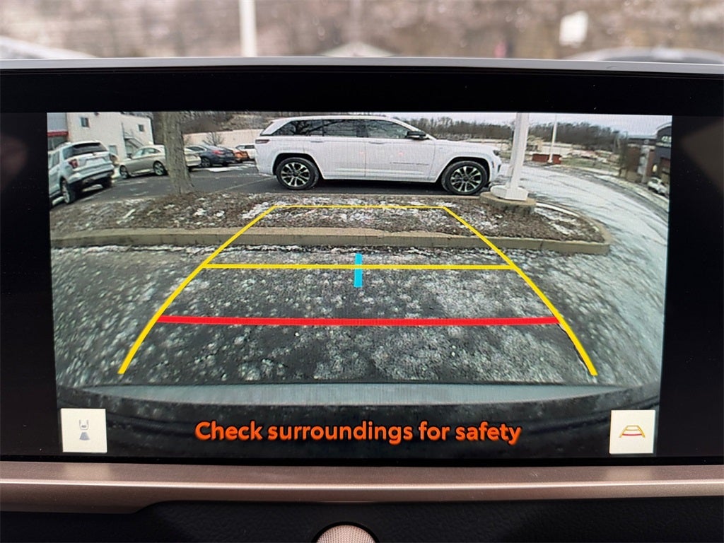 2024 Toyota CROWN XLE