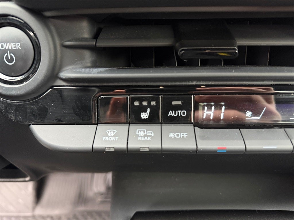 2024 Toyota CROWN XLE