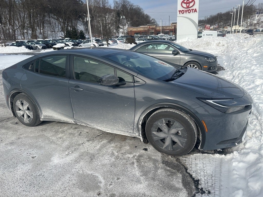 2026 Toyota PRIUS LE