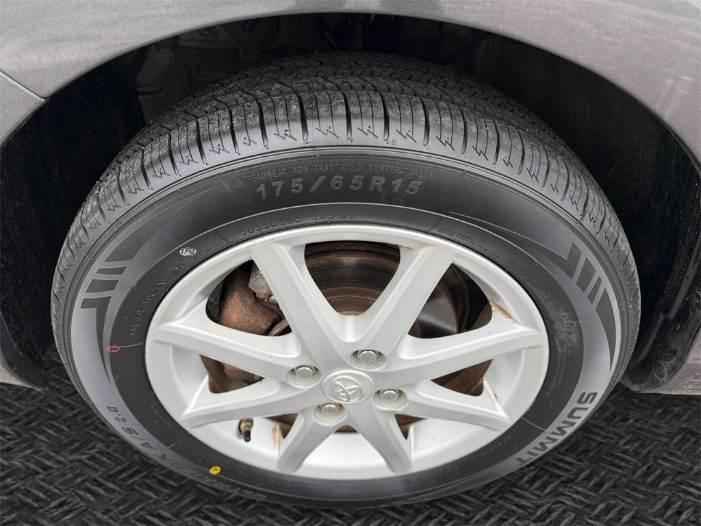 2012 Toyota PRIUS c Three