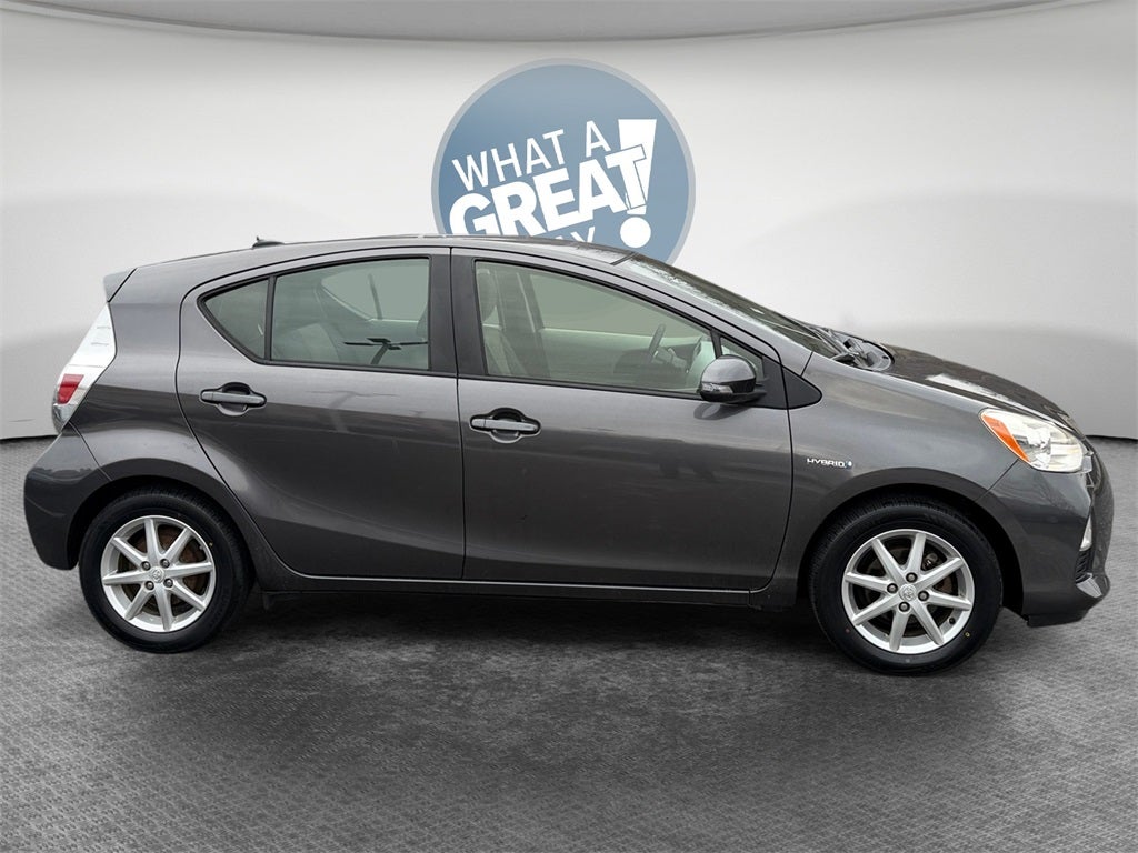 2012 Toyota PRIUS c Three