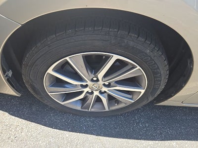 2017 Lexus ES 300h