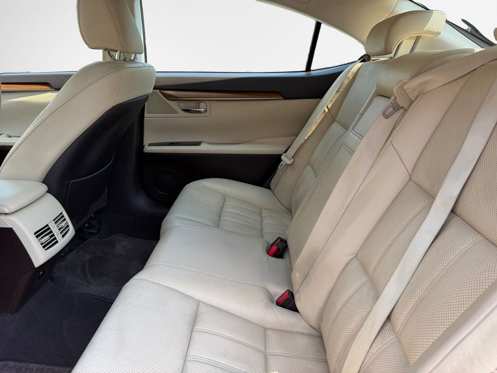 2017 Lexus ES 300h