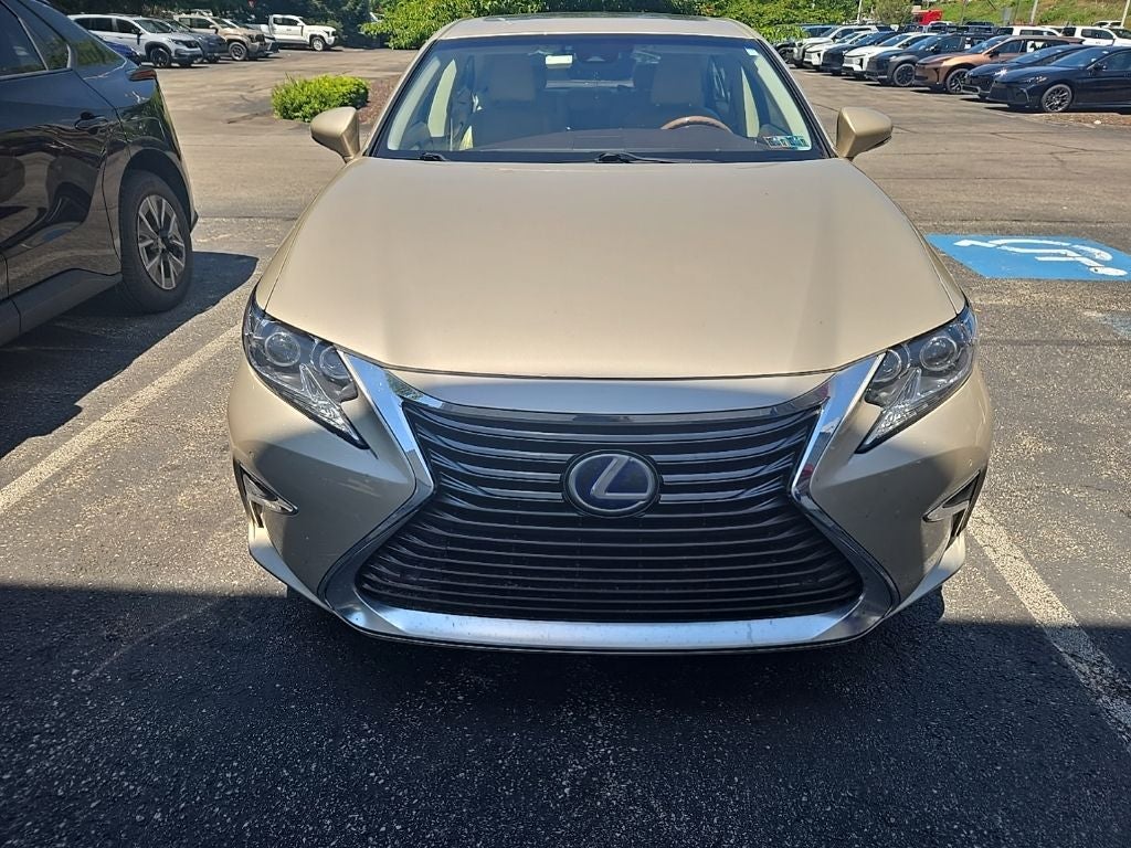 2017 Lexus ES 300h