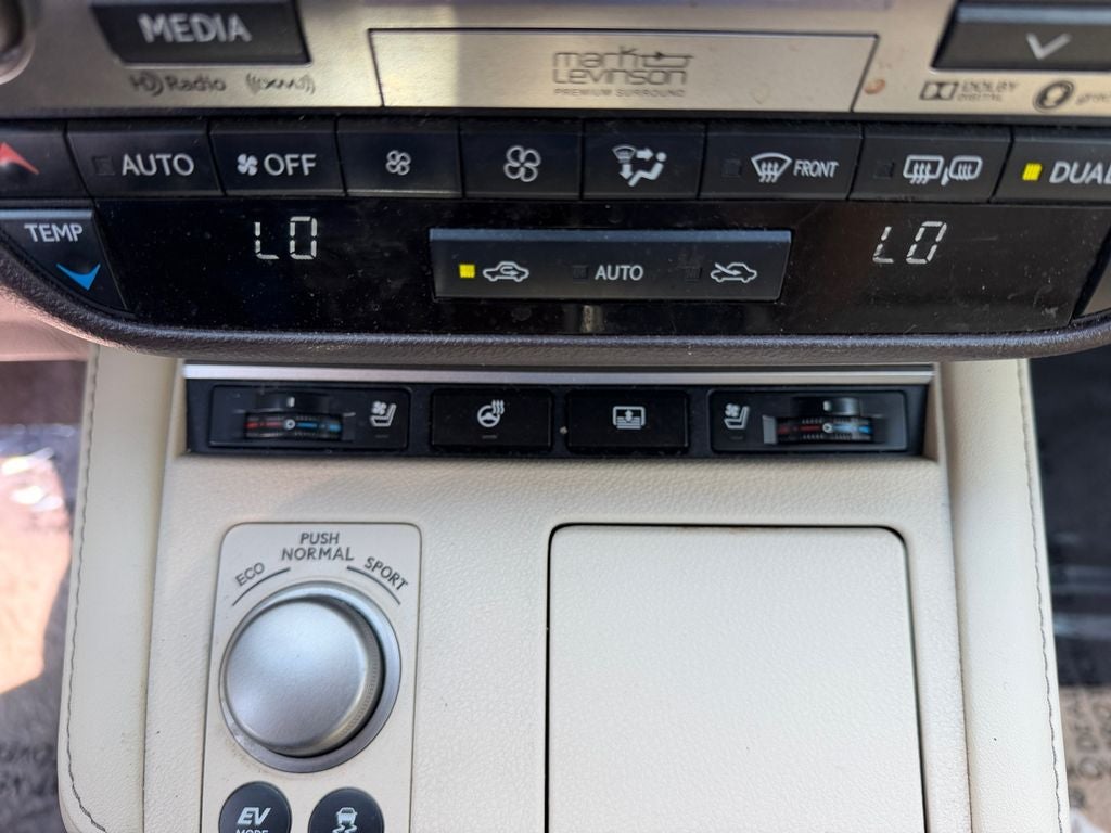 2017 Lexus ES 300h