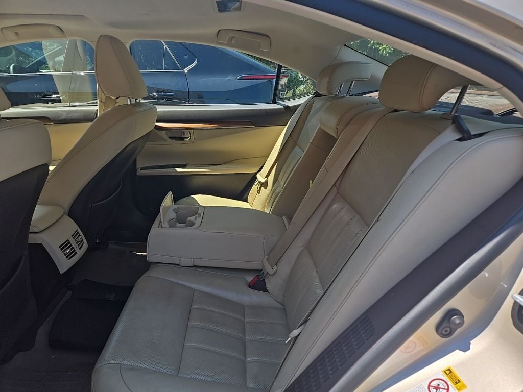 2017 Lexus ES 300h