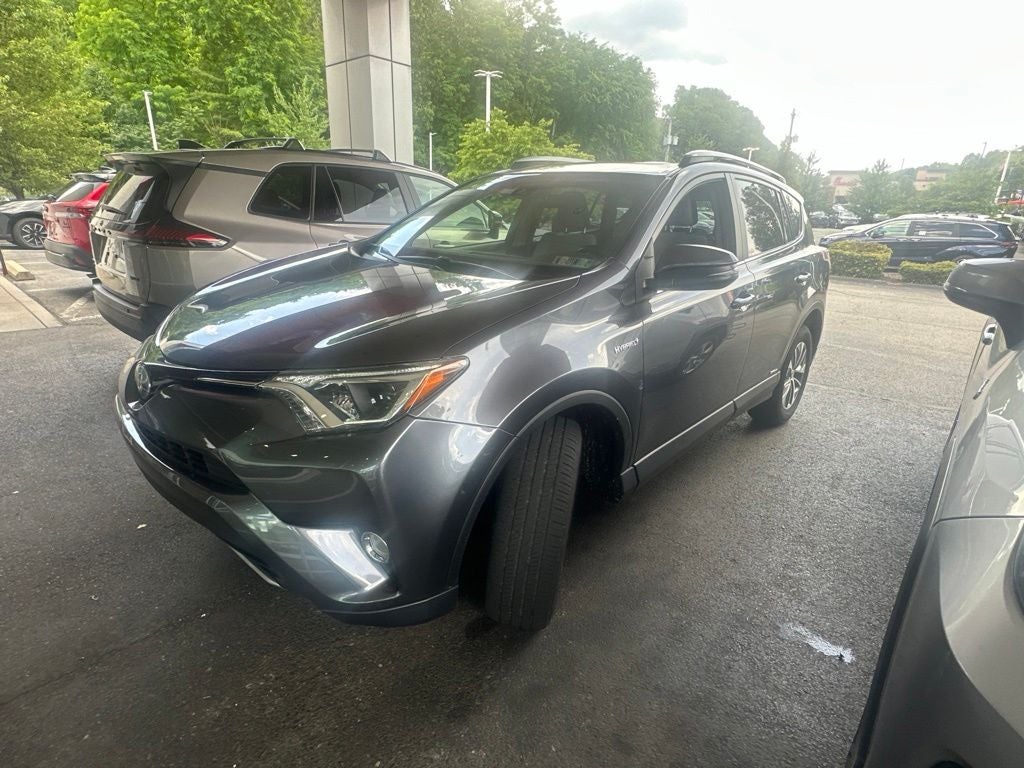 2017 Toyota RAV4 Hybrid XLE