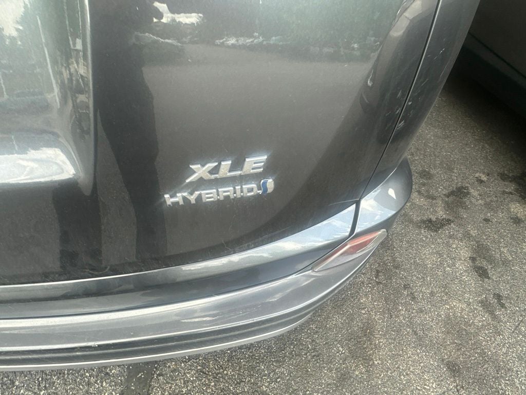 2017 Toyota RAV4 Hybrid XLE