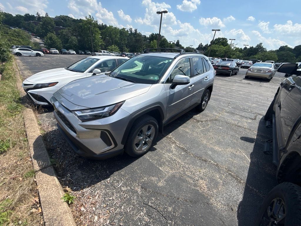2025 Toyota RAV4 Hybrid XLE
