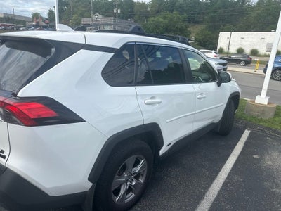 2022 Toyota RAV4 Hybrid XLE