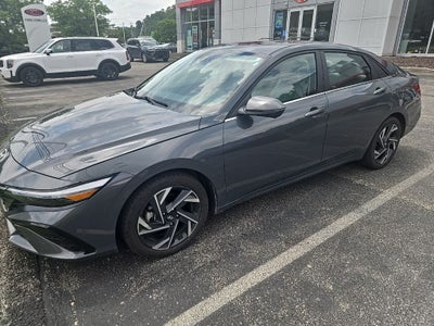2024 Hyundai Elantra Limited