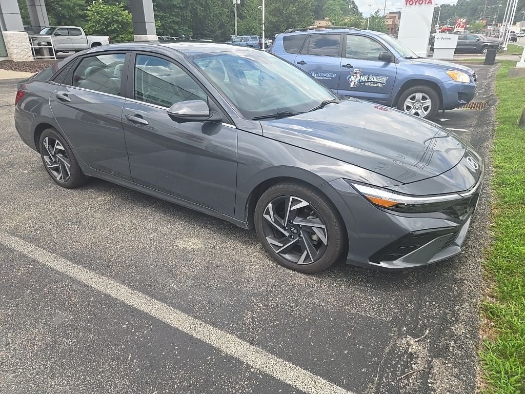 2024 Hyundai Elantra Limited