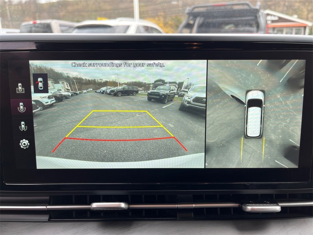 2022 Kia Carnival SX