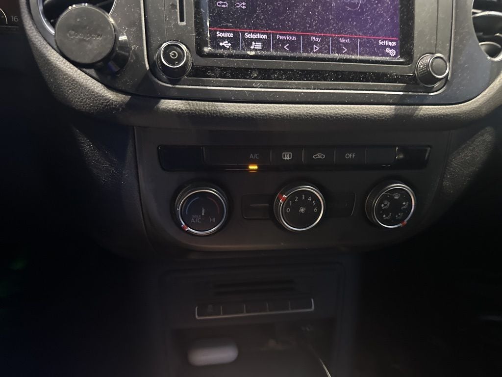 2018 Volkswagen Tiguan Limited 2.0T 4Motion