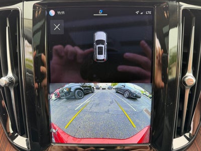 2023 Volvo XC60 Ultimate DARK THEME