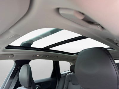 2023 Volvo XC60 Ultimate DARK THEME