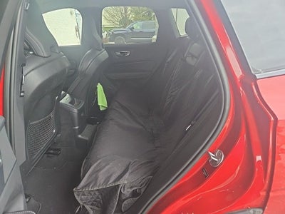 2023 Volvo XC60 Recharge Plug-In Hybrid Ultimate DARK THEME