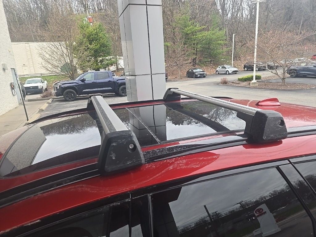 2023 Volvo XC60 Recharge Plug-In Hybrid Ultimate DARK THEME