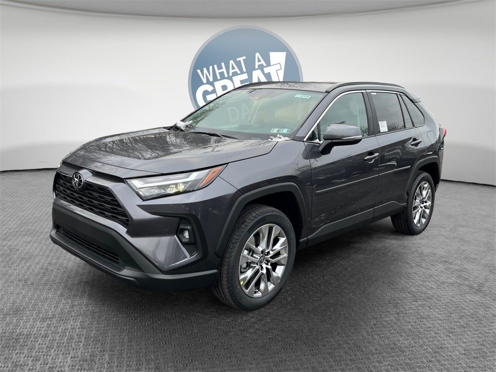 2025 Toyota RAV4 XLE Premium
