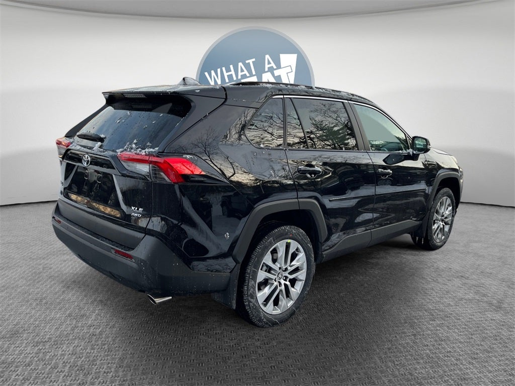 2025 Toyota RAV4 XLE Premium