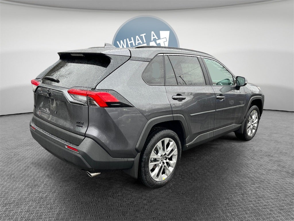 2025 Toyota RAV4 XLE Premium