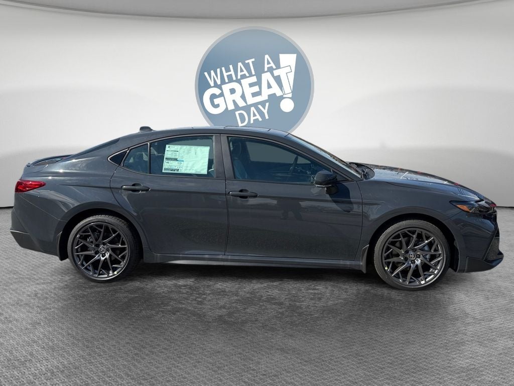 2026 Toyota Camry SE AWD