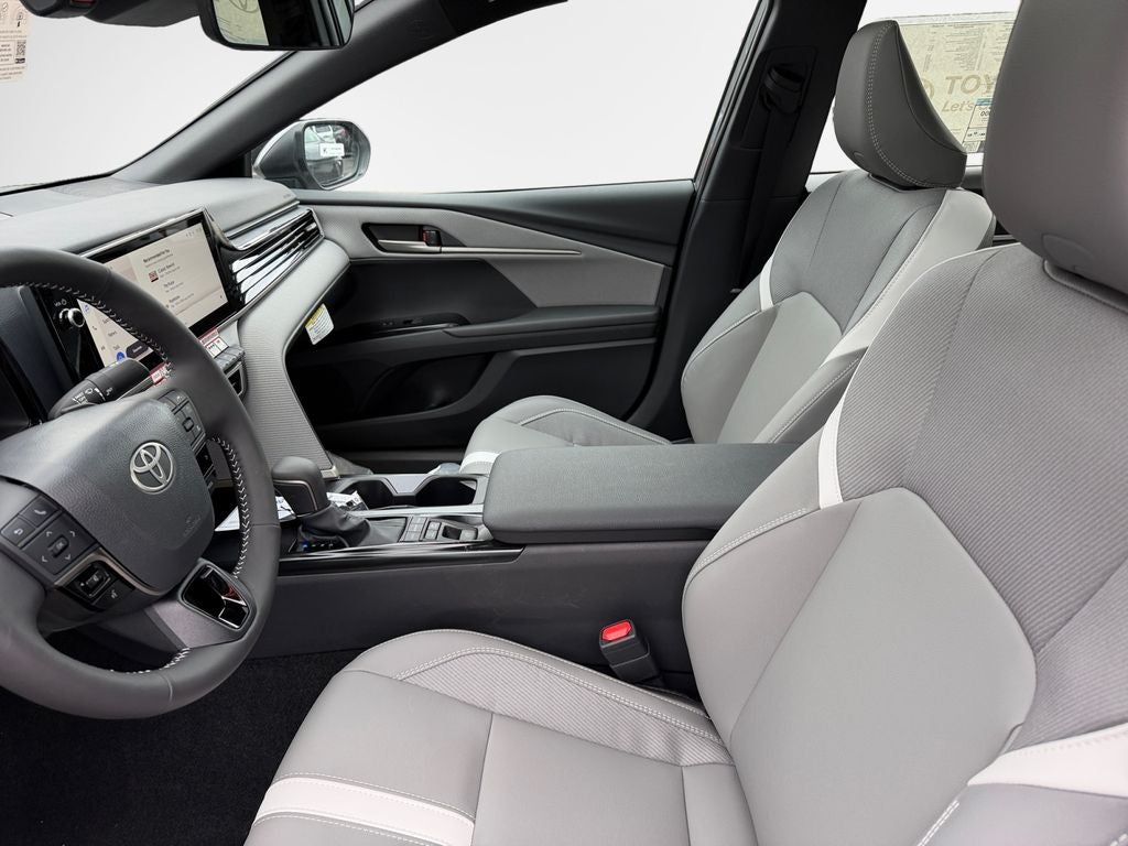 2026 Toyota Camry SE AWD