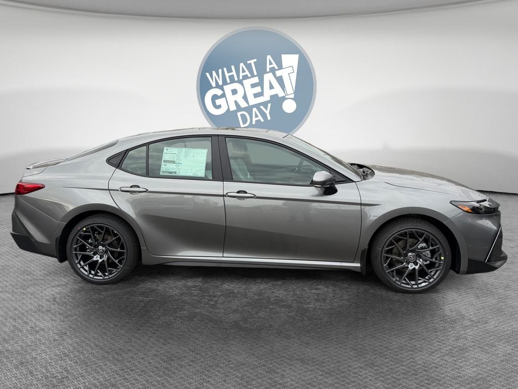 2026 Toyota Camry SE AWD