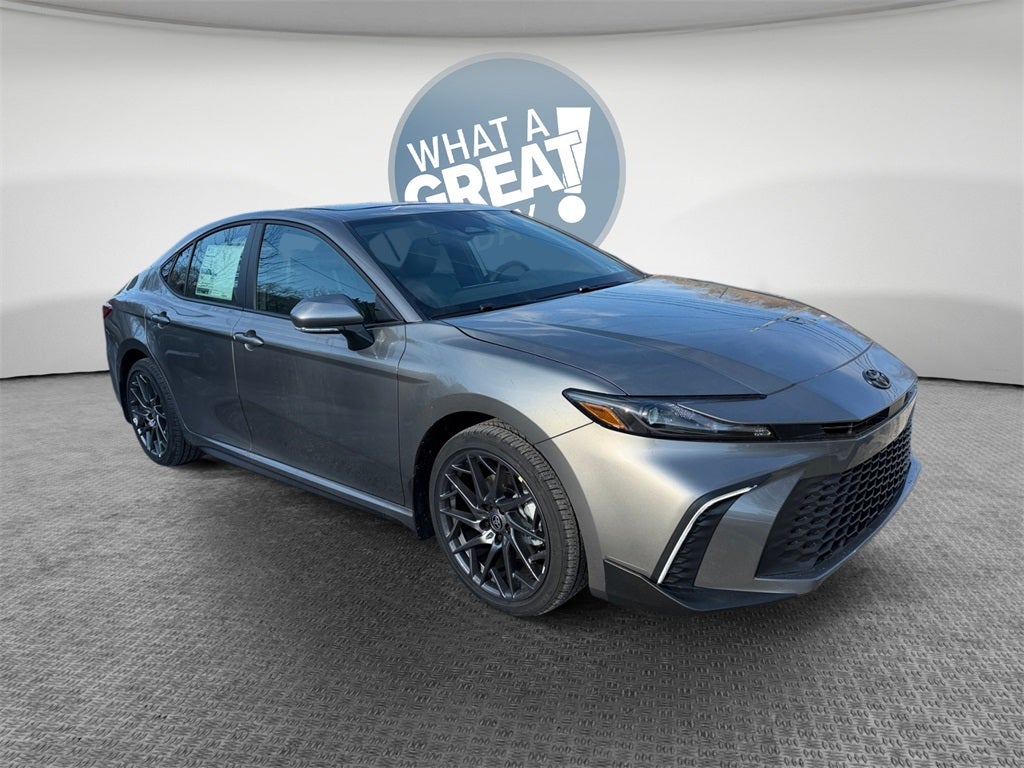 2026 Toyota Camry SE AWD